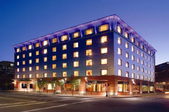 Hilton Garden Inn Portland Downtown Waterfront Các khách sạn ở 