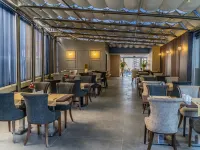 Akman Premium Hotel Hotels near يلديزفلر