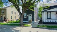 Lee Street Lodge