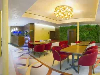 Hotel Air Hotels in Holic