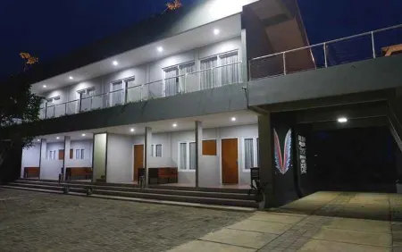 Q Hotel Mayangan Отели в г. Subang Regency