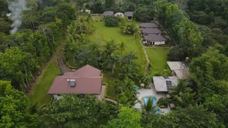 Denika's Suites Отели в г. Пуэрто-Принсеса