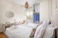 아이보리 럭셔리 스위트 바이 코르푸이스케이프스 Mon Repos 주변 호텔