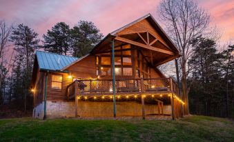 Mountain View Holy Smoky Cabin