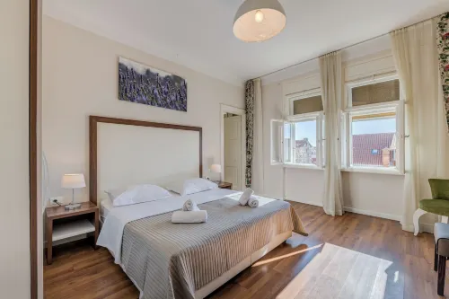 Bastion Luxury Rooms - Hotel/Alloggi familiari