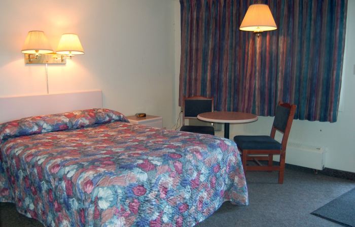 Chinook Motel