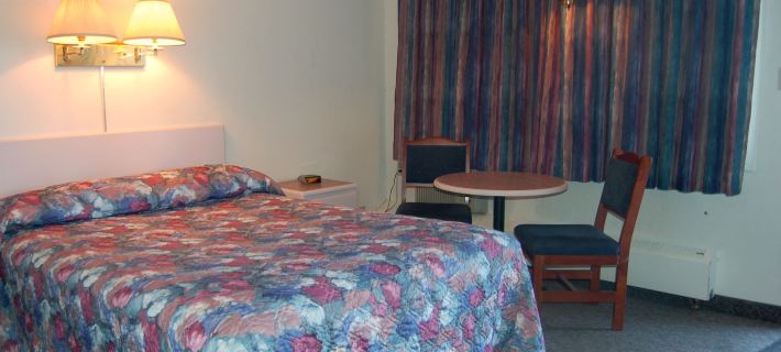 Chinook Motel Hotels in Lethbridge