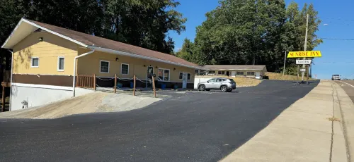 Sunrise Inn Hotels in Paris