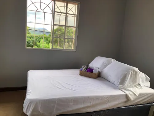 Entire Private Family Home with Volcano View Pet Friendly - 2-Star