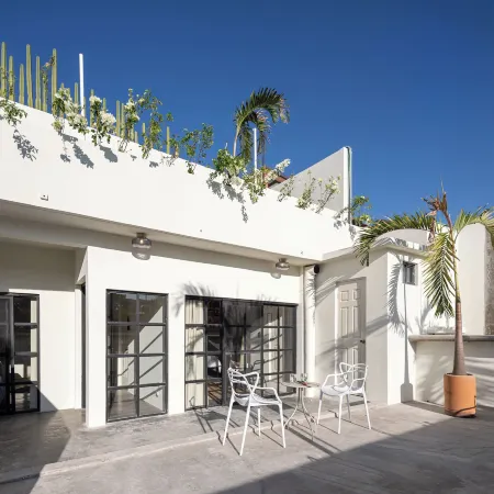 Casa Lumos - Minimalist Comfort Suites in Centro Historico