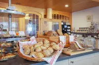 生物酒店 烏普蘭德霍夫 - 早餐