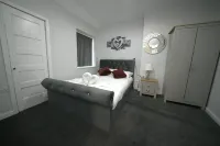 Telford Tranquility Apartment Flat 3 for 4 Guests Hotels in Newport