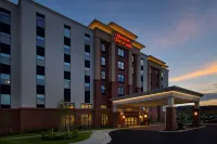 Hampton Inn & Suites Baltimore North/Timonium, MD Hotel dekat DSW Designer Shoe Warehouse
