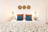 Chic Retreat with Natural Light in la Laguna - WiFi