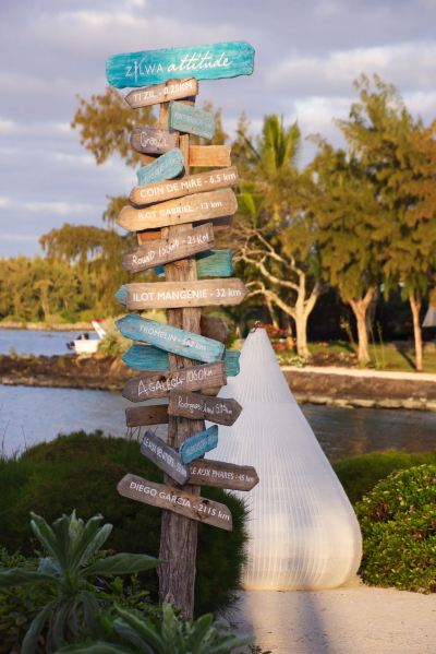 Surroundings Zilwa Attitude Photo