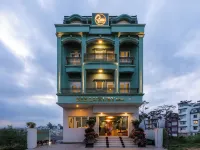 Bee Luxury Hotel Dalat Hotels near Datanla Waterfall
