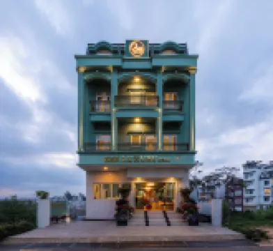 Bee Luxury Hotel Dalat