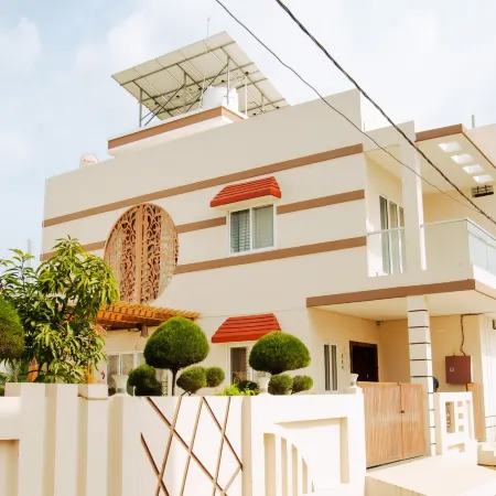 Shyam Sudha Home Stay