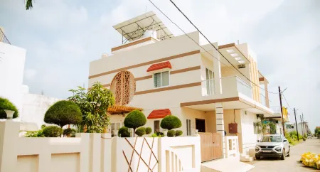 Shyam Sudha Home Stay