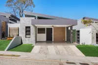 Sophisticated Home with a Chic Design and a Private Terrace with a Plunge Pool - Apartments