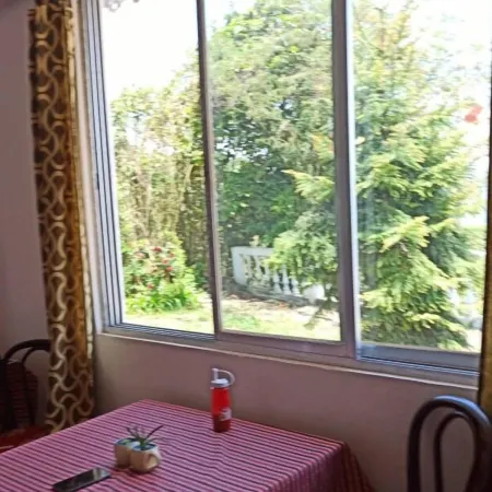 Denzong House & Restaurant