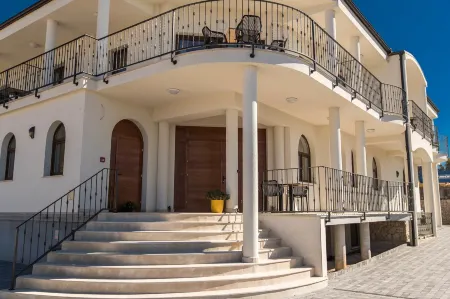 Pansion Preza Отели в г. Селце