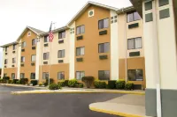 Quality Inn Hotels in Chikaming Township