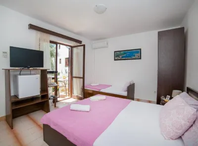 Petrovac Serenity Stay Near the Beach