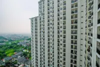 Pleasurable and Tidy Studio Cinere Resort Apartment Hôtels à : Cinere