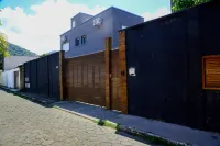 Casa c Piscina a 150m da Praia de Boi Ucanga