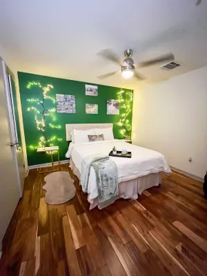 Cozy Retreat with Rooftop Pool, Parking, and Spacious Comfort