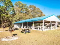 Waterwood Townhome Hotels in New Bern