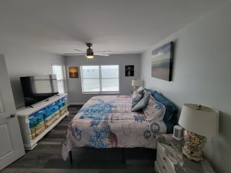 Dalton's sand and surf oceanfront 2-bedroom condo in enchanting Ormond Beach