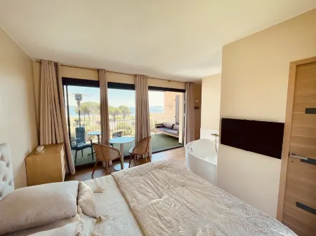 Lalagunebages, Panoramic View & Spa Отели в г. Сижан