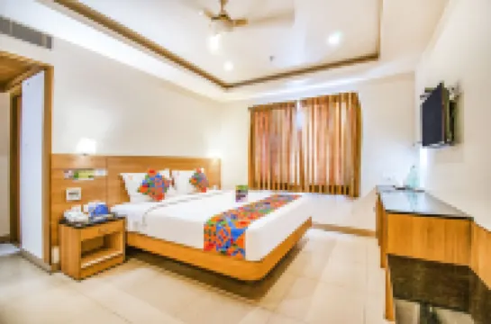 FabHotel Prime Royal Castle - Nr Coimbatore North Railway Station