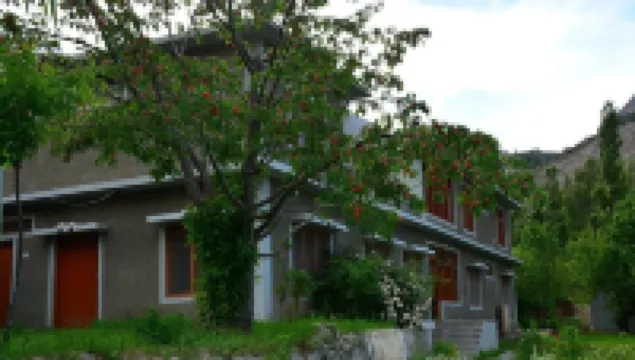 굴밋 투어리스트 인  호텔