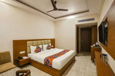 FabHotel Aman Sara Hotels in der Nähe von Charbagh Railway Station
