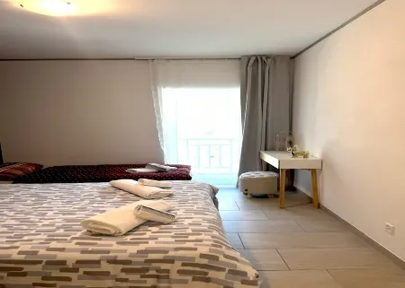 Rest and Restaurant in Roveredo Отели в г. Мезокко