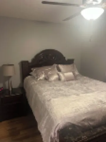 Charming 2-bedroom house in wonderful Portsmouth with AC, WiFi Hotels in Scioto County