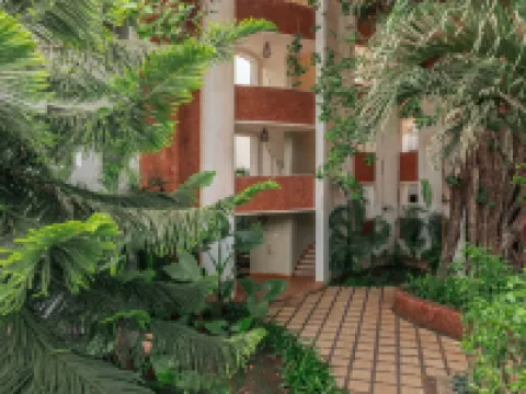 Modern 2BHK w Rooftop Pool 10 Mins Drive to Beach Hotels in Nerul