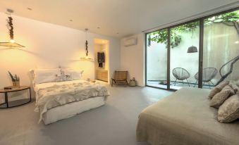 Horizon Luxury Seafront Villa