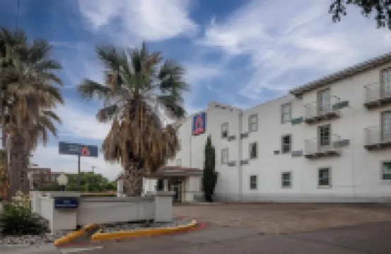 Studio 6 Suites Dallas, TX - Downtown Hotels in Dallas