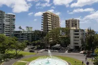 Idyllic Ocean Views from 12th floor 1 Bedroom Suite with Full Kitchen Hotels in Diamond Head