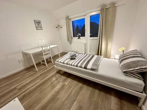 Large, quiet holiday apartment close to the center, space for the whole family