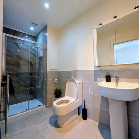 Upperhead Row Apartment
