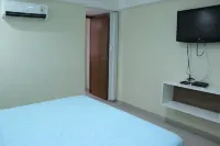 Mardisa Flat Oceanfront Next to Mag Shopping - WhatsApp (34) 99971-1994 Hotels in Jardim Oceania