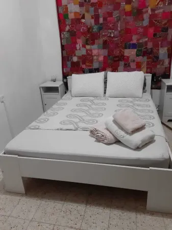 Charming Townhouse w/ View of Temple Mount.  20% DISCOUNT for 28+ night stay.