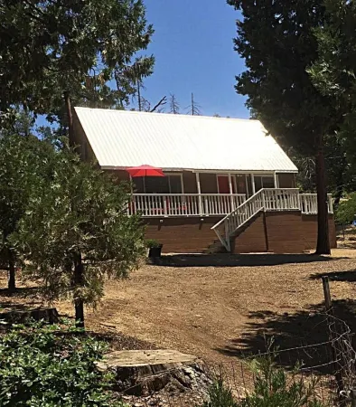 A Rustic Mountain Escape