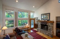 Discount from 11/05-12/19, Excellent Skiing, Walking Distance from the Condo