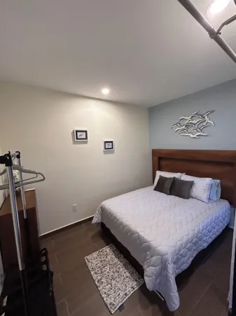 Stunning Ocean view, Cozy apartment in lovely Mazatlán. Wi-Fi, AC, fitness room Отели рядом с достопримечательностью «Old Mazatlan»